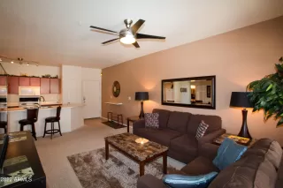 Photo #5: 6360832 Listing