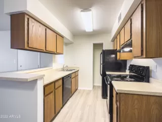 Photo #5: 6360845 Listing