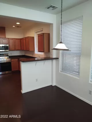 Photo #6: 6361334 Listing