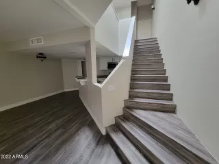 Photo #5: 6361449 Listing