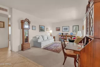 Photo #6: 6361485 Listing