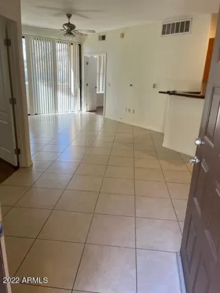 Photo #6: 6361565 Listing