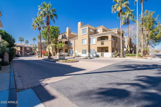 MLS: 6361566 Condo For Sale