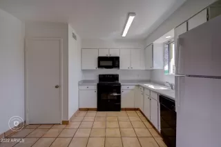 Photo #5: 6361716 Listing