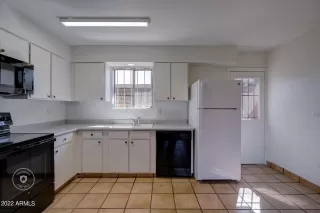 Photo #6: 6361716 Listing