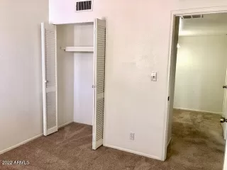 Photo #6: 6361750 Listing