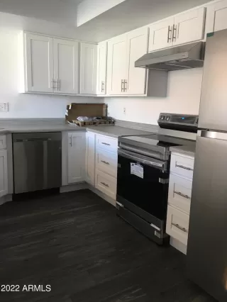 Photo #5: 6361812 Listing