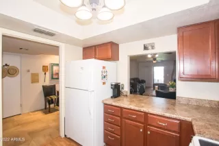 Photo #6: 6361827 Listing