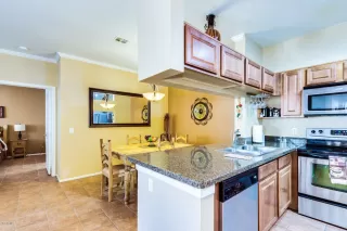 Photo #6: 6362022 Listing 