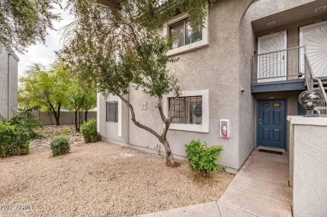 MLS: 6362053 Condo For Sale