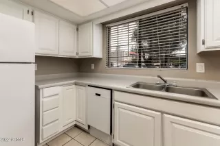 Photo #4: 6362053 Listing