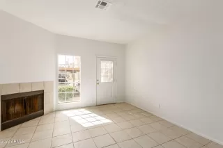 Photo #6: 6362202 Listing