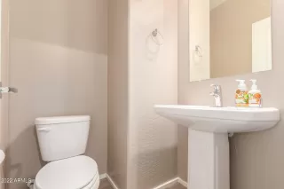 Photo #4: 6362208 Listing