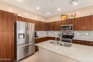 Photo #6: 6362208 Listing