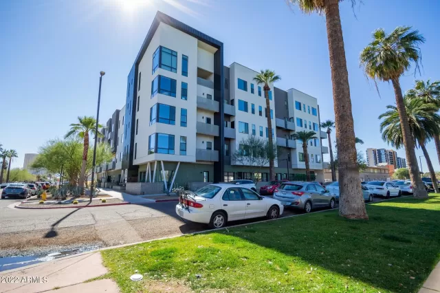 MLS: 6362213 Condo For Sale