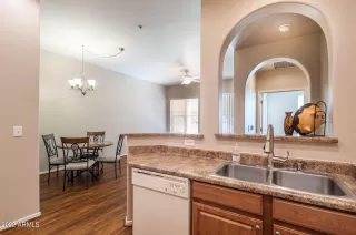 Photo #5: 6362287 Listing