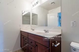 Photo #5: 6362517 Listing