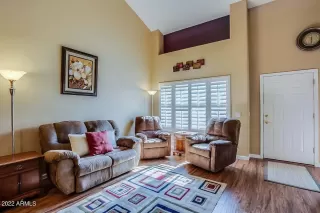 Photo #6: 6362635 Listing