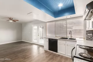 Photo #2: 6362698 Listing