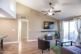 Photo #5: 6362731 Listing