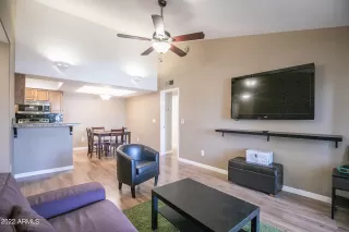 Photo #6: 6362731 Listing