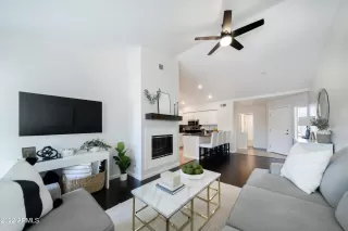 Photo #5: 6362897 Listing