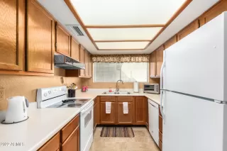 Photo #6: 6363041 Listing 