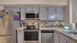 Photo #4: 6363049 Listing 