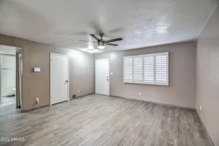 Photo #6: 6363156 Listing