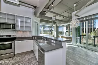 Photo #6: 6363232 Listing 