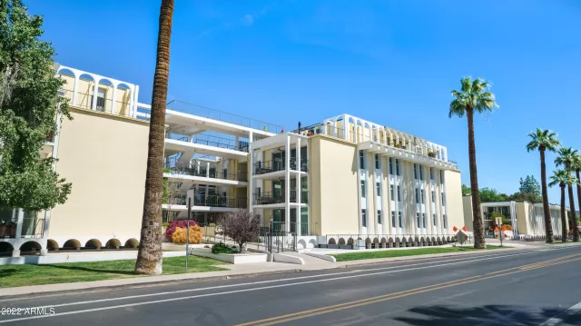 MLS: 6363290 Condo For Sale