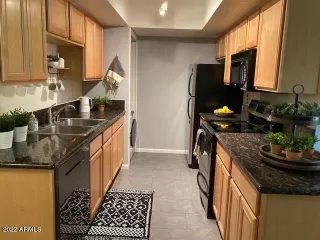 Photo #5: 6363390 Listing