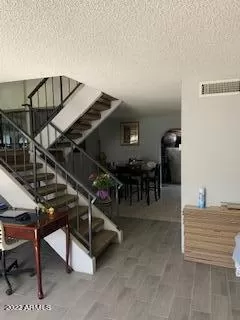 Photo #6: 6363392 Listing