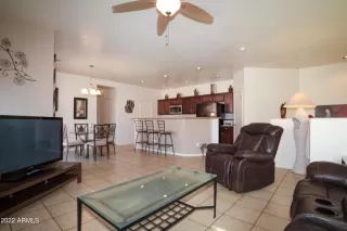 Photo #5: 6363426 Listing