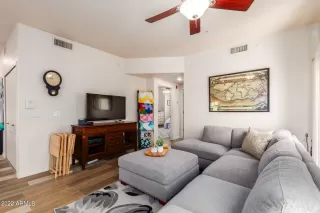 Photo #5: 6363522 Listing