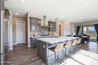 Photo #2: 6363530 Listing