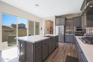 Photo #3: 6363530 Listing