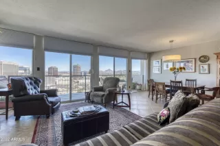 Photo #2: 6363569 Listing 