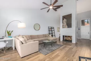 Photo #4: 6363606 Listing