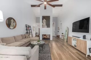 Photo #5: 6363606 Listing