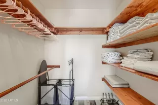 Photo #6: 6363852 Listing