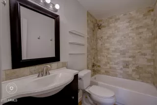 Photo #5: 6364027 Listing