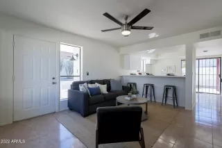 Photo #6: 6364129 Listing