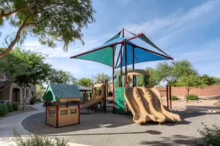 Photo #5: 6364171 Listing