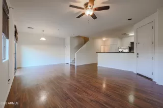 Photo #6: 6364195 Listing