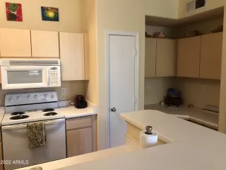 Photo #3: 6364235 Listing