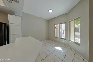 Photo #6: 6364287 Listing