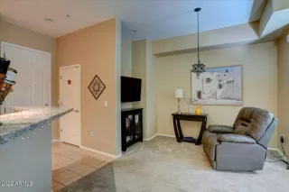 Photo #6: 6364357 Listing