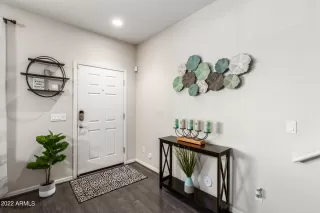 Photo #5: 6364427 Listing 