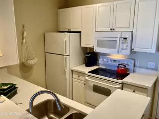 Photo #3: 6364457 Listing 